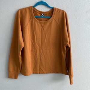 X- camel colored pull over crew neck- size large